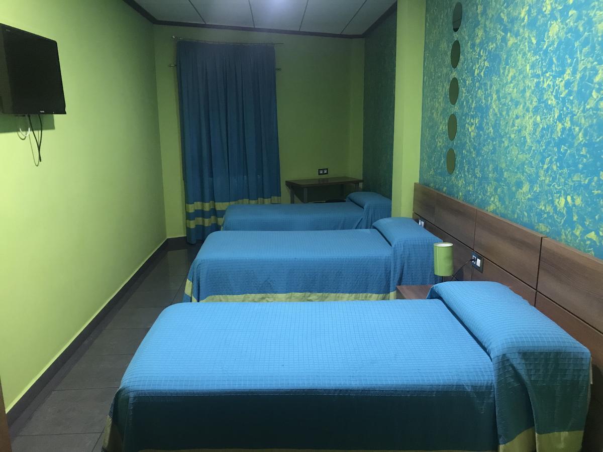 Hostal Kavanna San Pedro de Merida Exterior foto